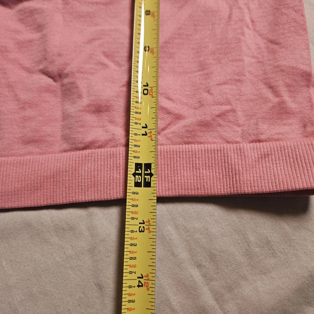 Zenana Outfitters 1X/2X‎ Plus Size Seamless Bralette NWT Criss-Cross Straps Pink
